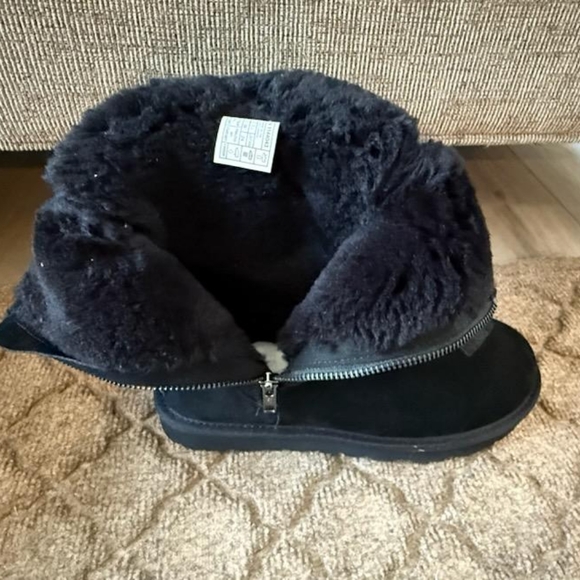 Ugg Boots with Zipper Medium Height - Picture 3 of 4